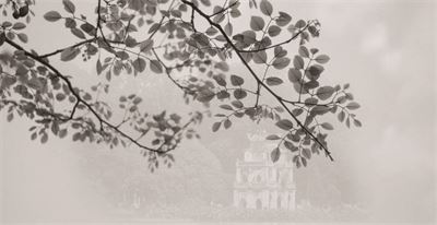 Tranh dán tường hồ Gươm đen trắng